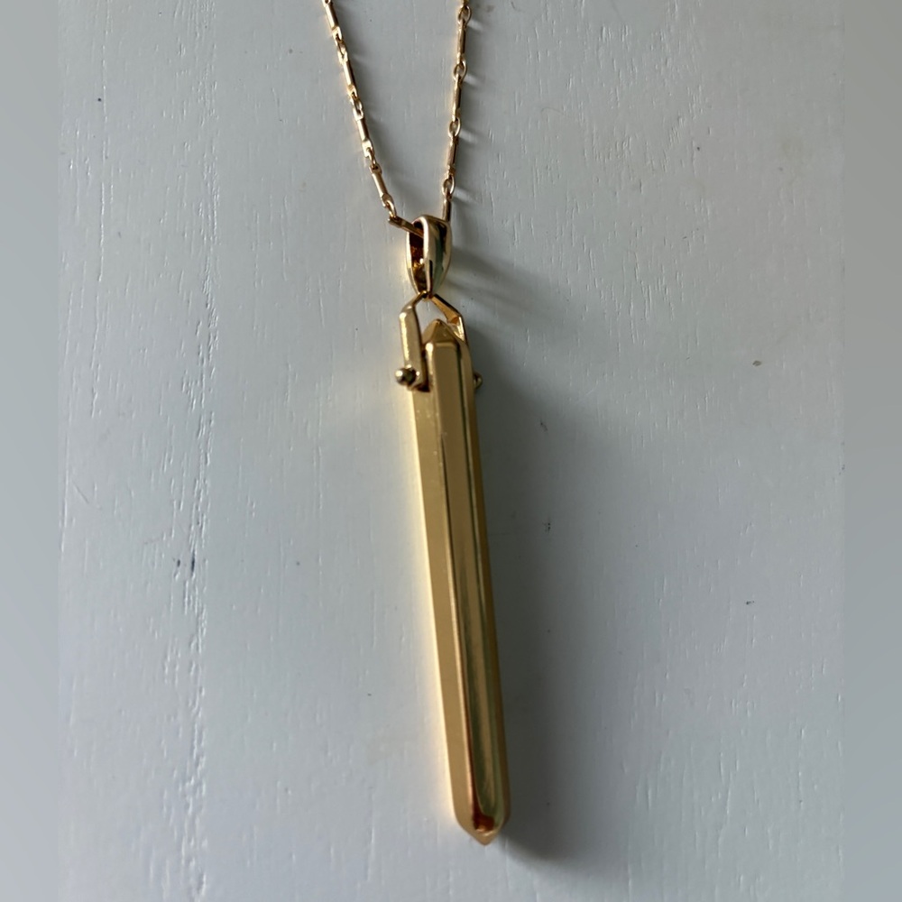 Stella & Dot Gold Rebel Pendant - Picture 2 of 4